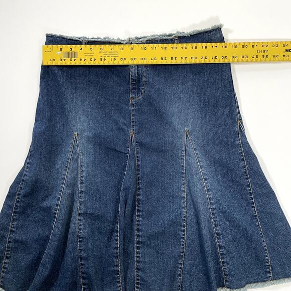 OLD NAVY Y2K  Denim Fit & Flare 12 Raw Hem Button Waist Cotton Jean Skirt Retro - Picture 3 of 7